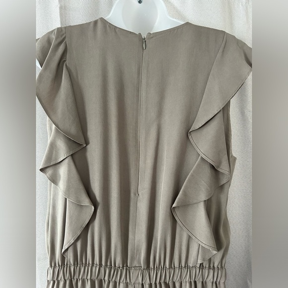 GAP jumpsuit - Picture 9 of 10